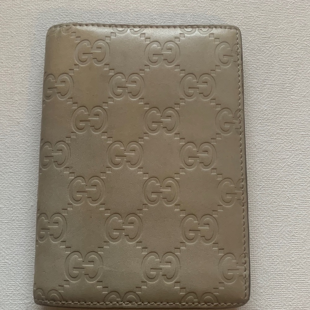 Gucci bifold GG guccissima leather wallet